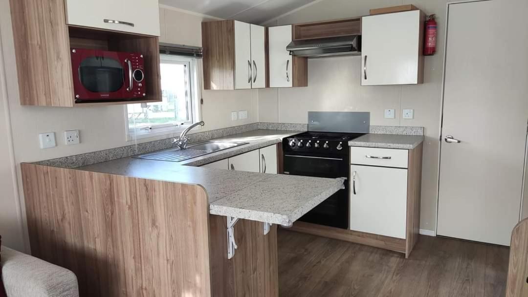 6 Berth On John Fowlers Berrow Exterior foto
